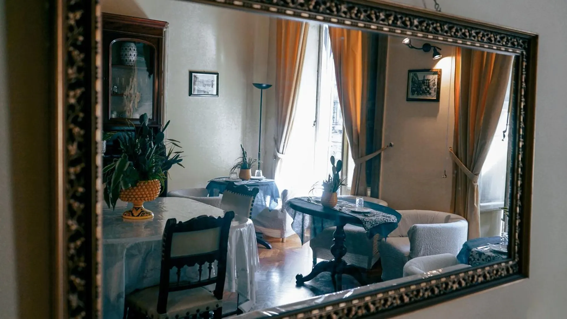 Alojamento de Acomodação e Pequeno-almoço Antica Palermo R&B Acomodação com café da manhã Itália